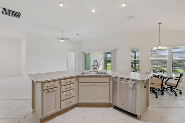 3279 DZURO DRIVE, Oxford, FL 34484