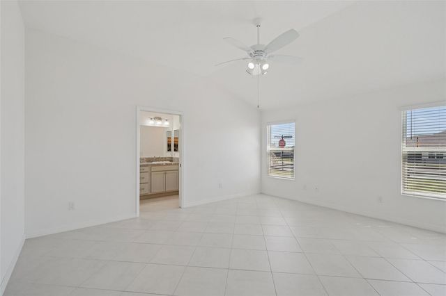 3279 DZURO DRIVE, Oxford, FL 34484