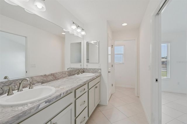 3279 DZURO DRIVE, Oxford, FL 34484