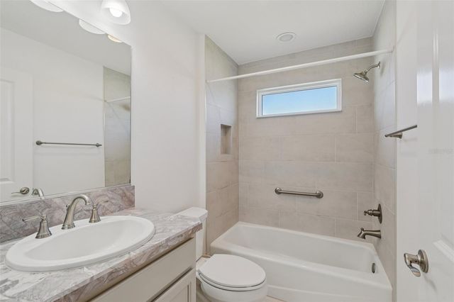 3279 DZURO DRIVE, Oxford, FL 34484