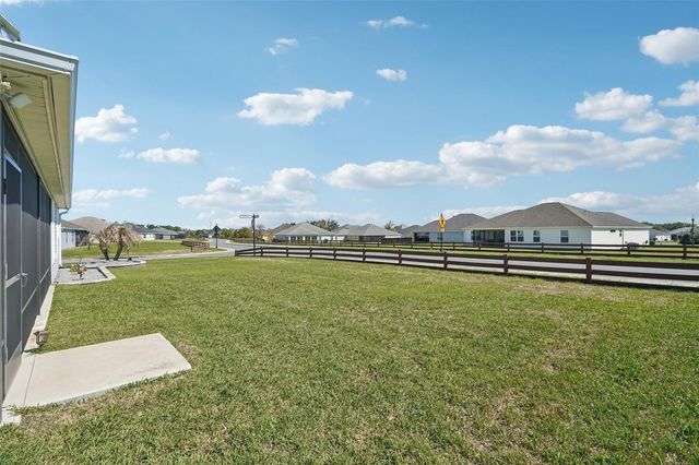 3279 DZURO DRIVE, Oxford, FL 34484