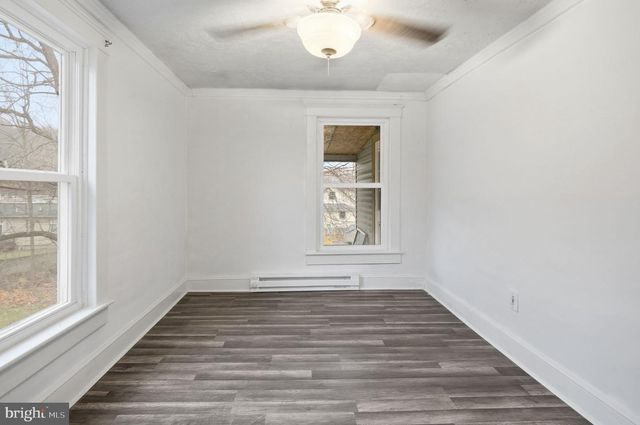 40 MABLE LN, Berkeley Springs, WV 25411