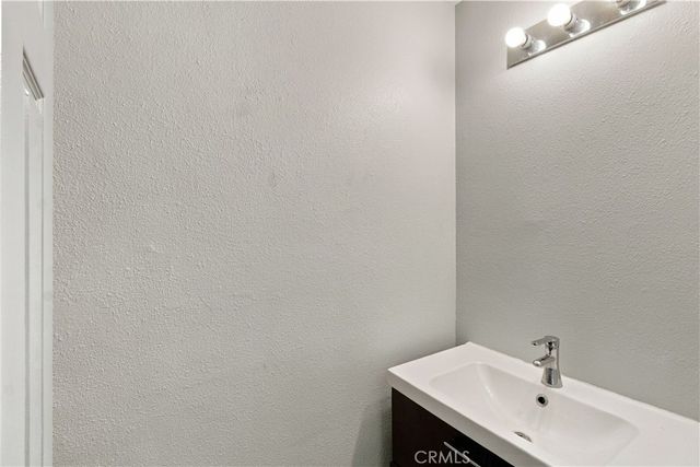 725 Coronado Ave 112, Long Beach, CA 90804