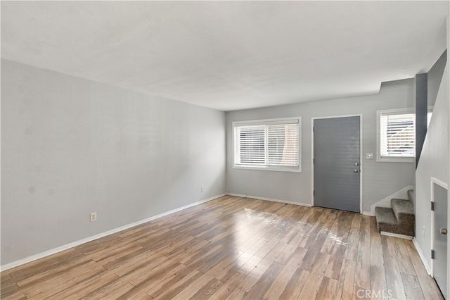 725 Coronado Ave 112, Long Beach, CA 90804