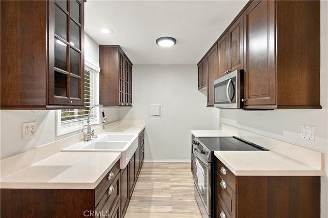 725 Coronado Ave 112, Long Beach, CA 90804