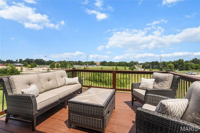 101 Countryshire Drive, Lake St Louis, MO 63367