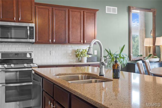 101 Countryshire Drive, Lake St Louis, MO 63367