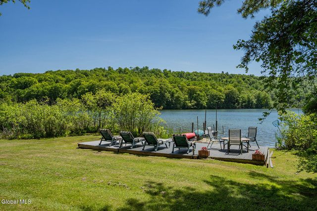 568 Scotts Lake Road, Salem, NY 12865