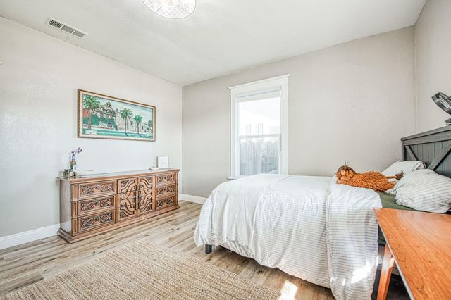 1601 19th Avenue, Kingsburg, CA 93631