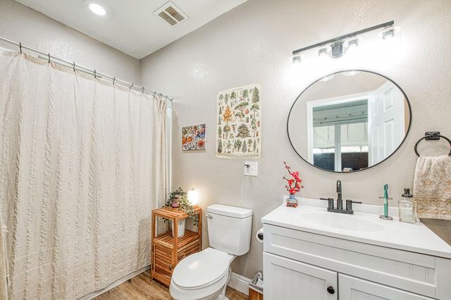 1601 19th Avenue, Kingsburg, CA 93631