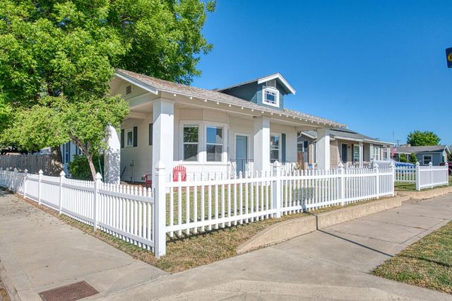 1601 19th Avenue, Kingsburg, CA 93631