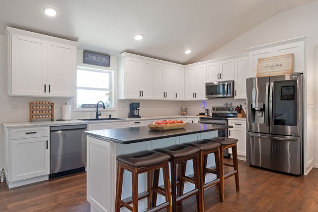 2981 Summertown Hwy, Summertown, TN 38483