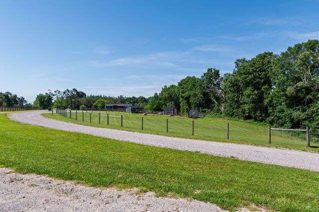 2981 Summertown Hwy, Summertown, TN 38483