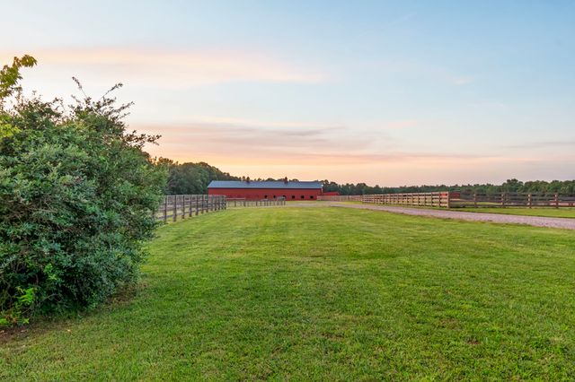 2981 Summertown Hwy, Summertown, TN 38483
