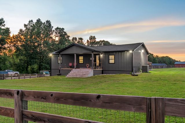2981 Summertown Hwy, Summertown, TN 38483