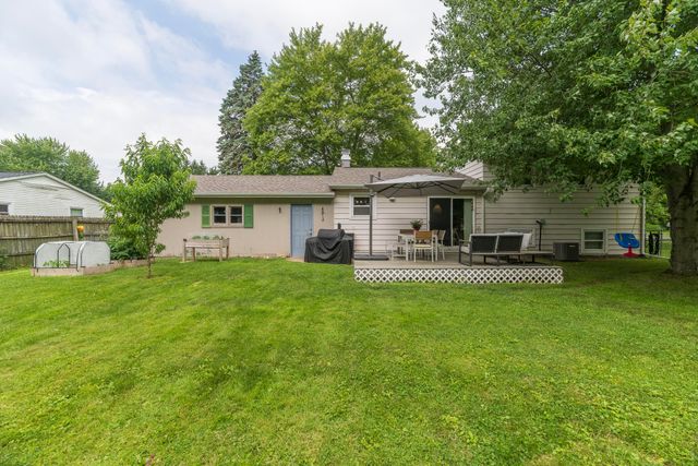 2404 Chaparral Street, Kalamazoo Twp, MI 49006