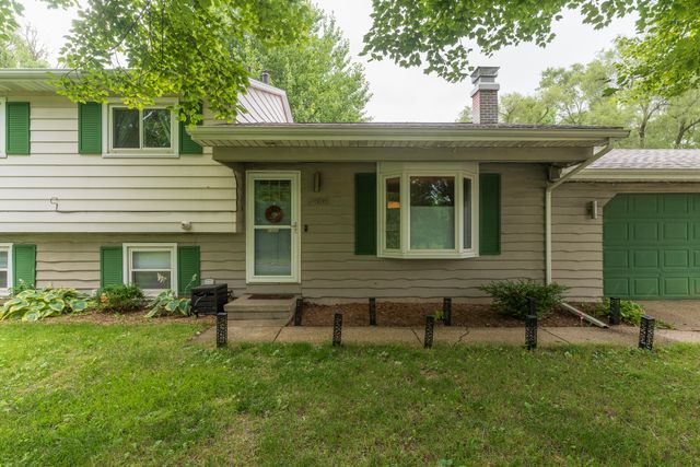 2404 Chaparral Street, Kalamazoo Twp, MI 49006