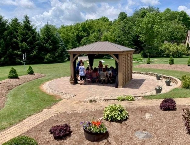 2303 Fox Bluff Lane, Spring Grove, IL 60081