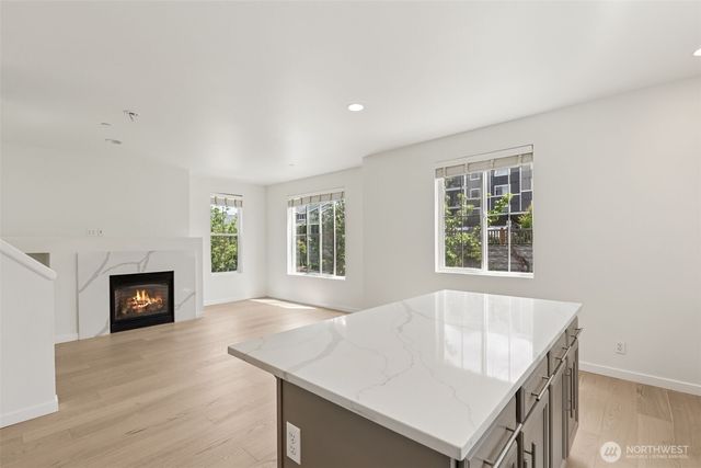 861 5th Place NE, Issaquah, WA 98029