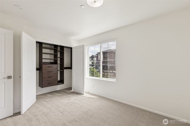 861 5th Place NE, Issaquah, WA 98029