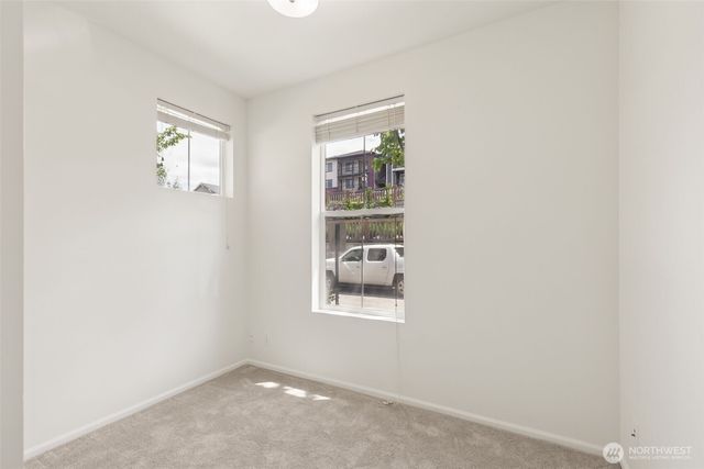 861 5th Place NE, Issaquah, WA 98029