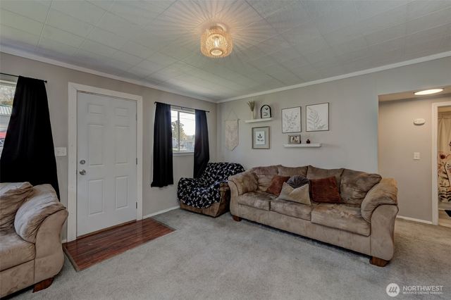 646 N Gale Place, East Wenatchee, WA 98802