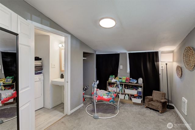 646 N Gale Place, East Wenatchee, WA 98802