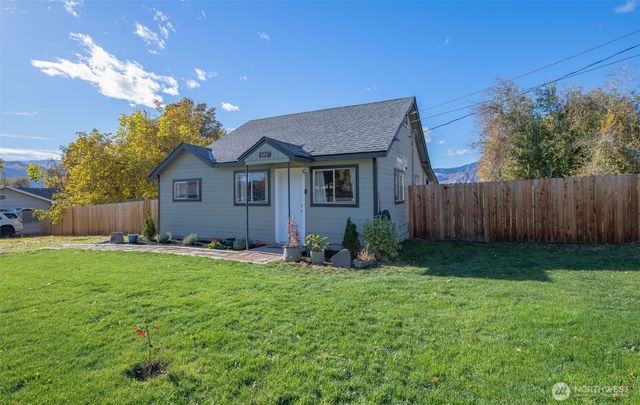 646 N Gale Place, East Wenatchee, WA 98802