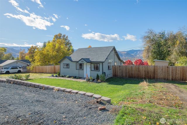 646 N Gale Place, East Wenatchee, WA 98802