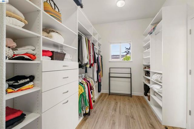 1635 Embassy Cir, Livermore, CA 94550