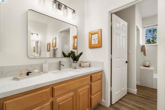 1635 Embassy Cir, Livermore, CA 94550