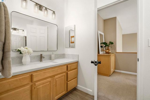 1635 Embassy Cir, Livermore, CA 94550