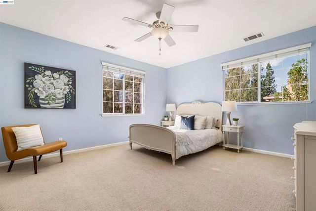 1635 Embassy Cir, Livermore, CA 94550