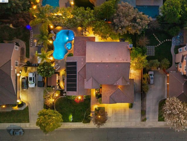 1635 Embassy Cir, Livermore, CA 94550