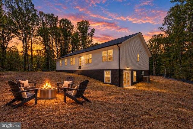 8425 SWAN WOODS RD, Rhoadesville, VA 22542
