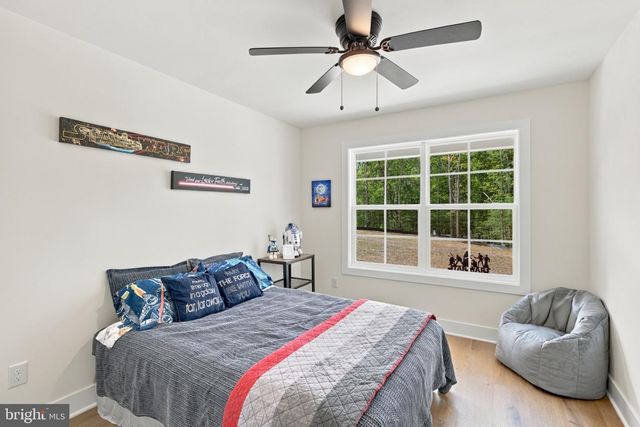 8425 SWAN WOODS RD, Rhoadesville, VA 22542