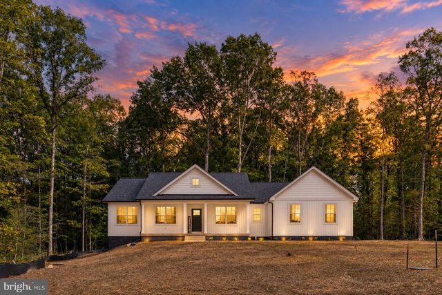 8425 SWAN WOODS RD, Rhoadesville, VA 22542