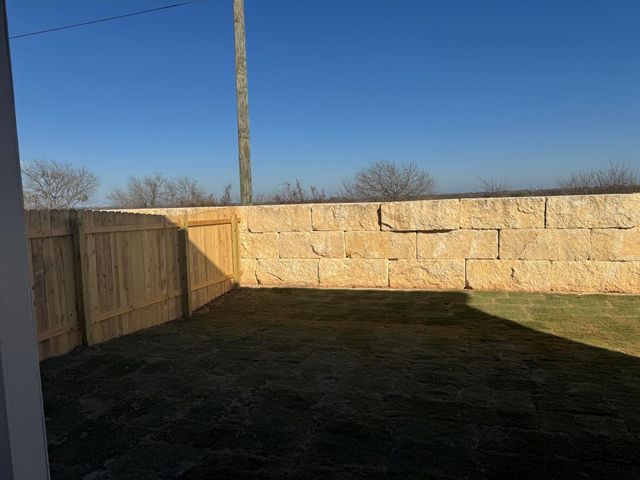 408 Quail Convey DR, Jarrell, TX 76537