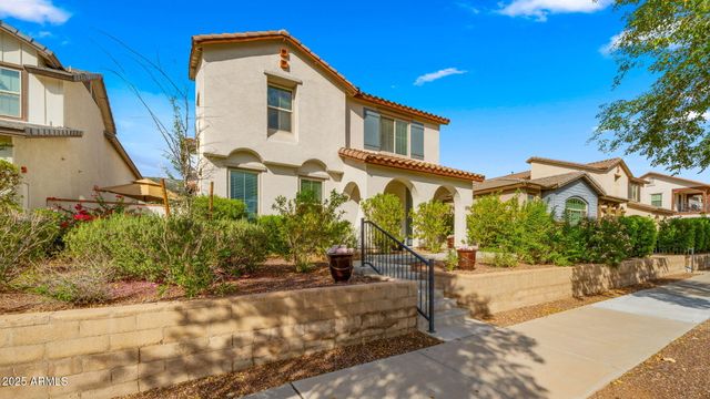 20728 W LEGEND Trail, Buckeye, AZ 85396