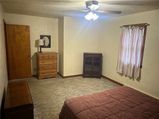 49 Haywood St, West Middlesex Boro, PA 16159