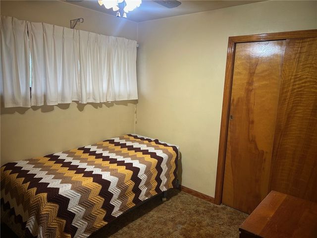 49 Haywood St, West Middlesex Boro, PA 16159