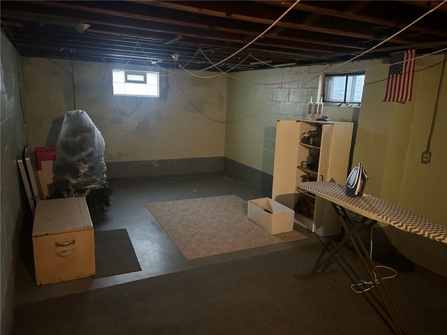 49 Haywood St, West Middlesex Boro, PA 16159