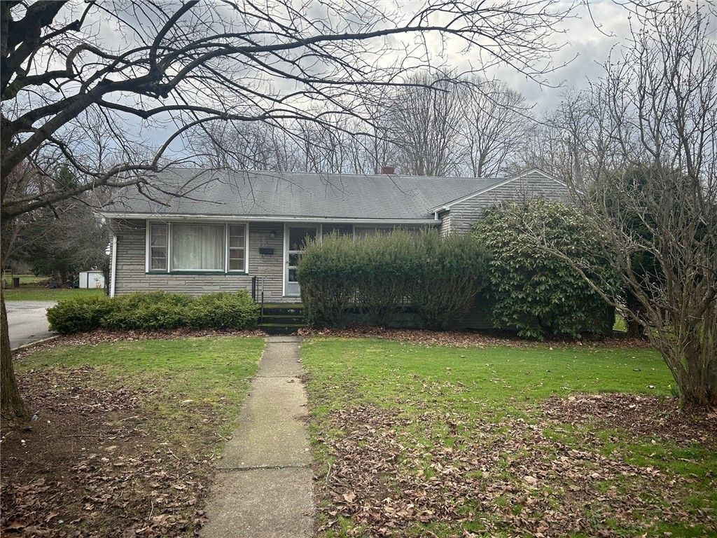 49 Haywood St, West Middlesex Boro, PA 16159