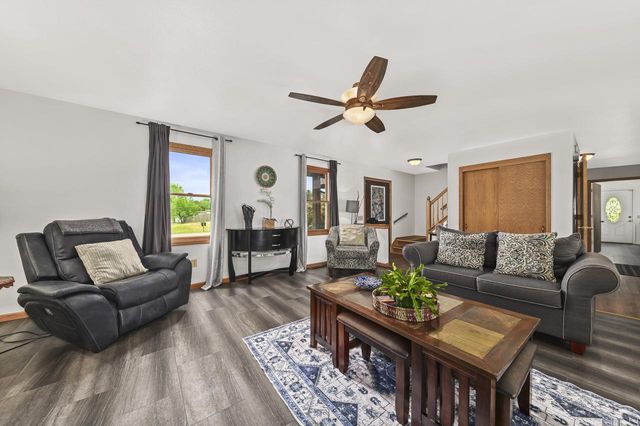 3640 E Northbrook BOULEVARD, Oak Creek, WI 53154