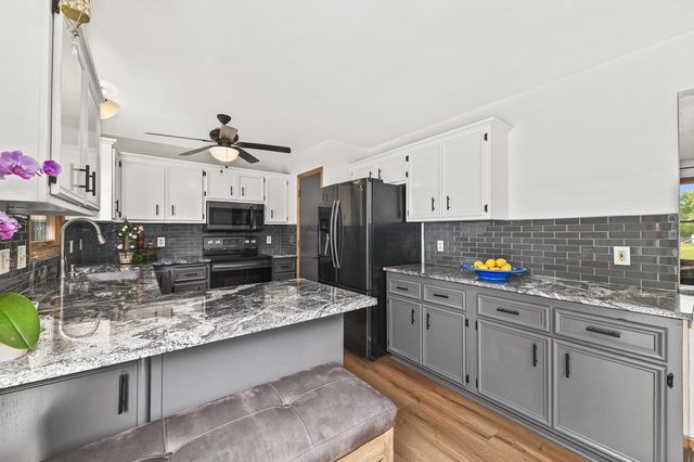 3640 E Northbrook BOULEVARD, Oak Creek, WI 53154
