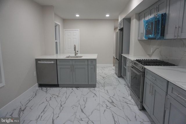 105 N DIAMOND ST, Clifton Heights, PA 19018