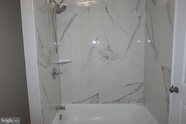 105 N DIAMOND ST, Clifton Heights, PA 19018