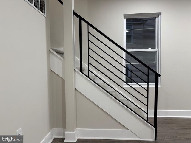 105 N DIAMOND ST, Clifton Heights, PA 19018