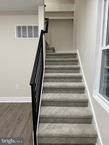 105 N DIAMOND ST, Clifton Heights, PA 19018