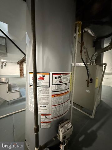 105 N DIAMOND ST, Clifton Heights, PA 19018